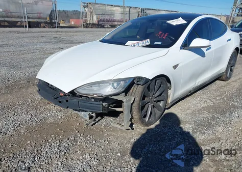 2013 Tesla Model S Performance из США, поврежденный, VIN 5YJSA1DP0DFP05519